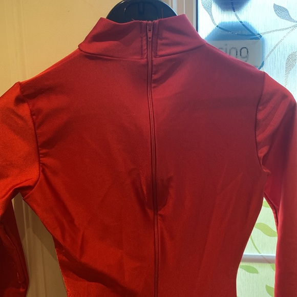 Red long sleeved stretchy body suit size Medium - Picture 3 of 6